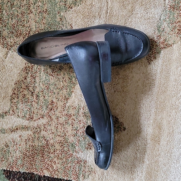 Shoes - Picture 3 of 4